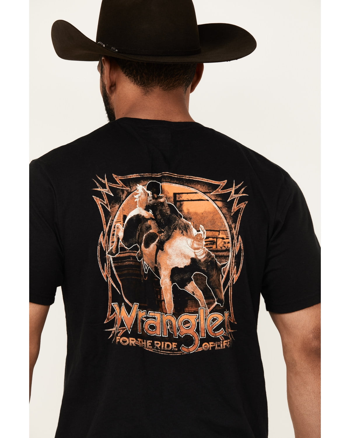 15625809177 Wrangler Men's Boot Barn Bucking Cowboy Short Sleeve Graphic T-Shirt Black Medium US